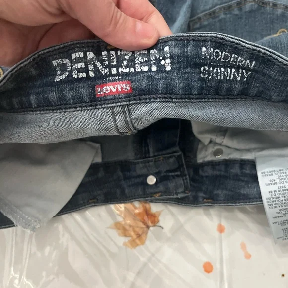 Levi's Dark Blue Skinny Jeans - Picture 10 of 11